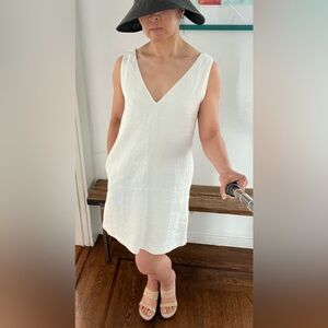 Theory (P) white linen dress